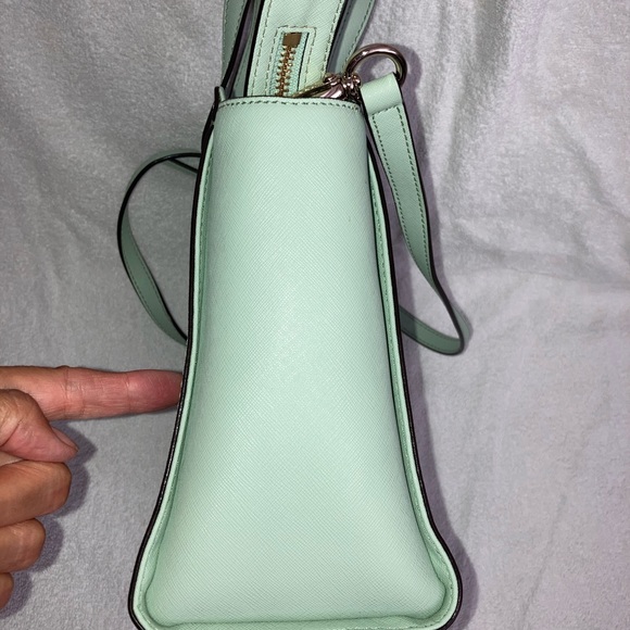 Kate Spade Purse SOLD - Picture 4 of 8